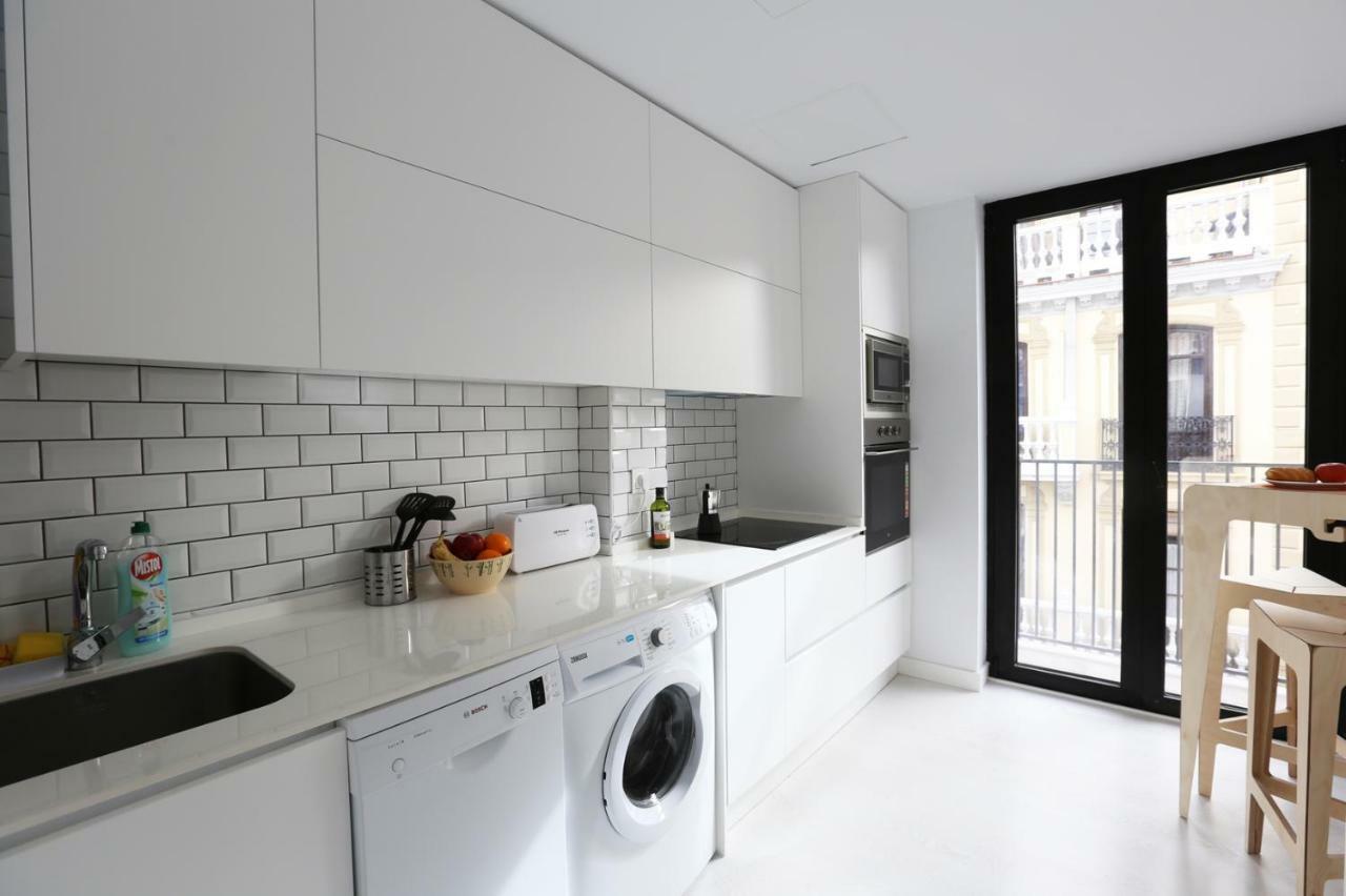 Apartamento De Diseno Con Jacuzzi Privado Granada Exterior photo