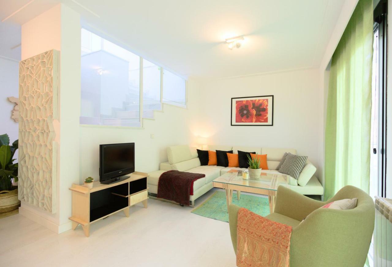 Apartamento De Diseno Con Jacuzzi Privado Granada Exterior photo
